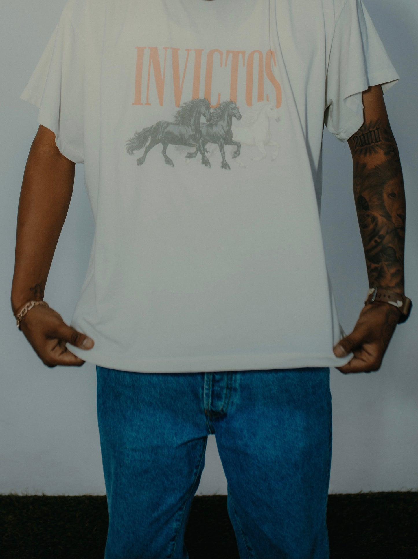 3 POTRILLOS INVICTOS TEE